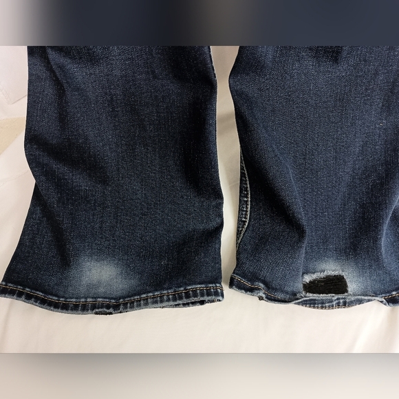 Silver Jeans Suki Blue Straight Leg Classic Denim (#1,426) - Picture 9 of 10